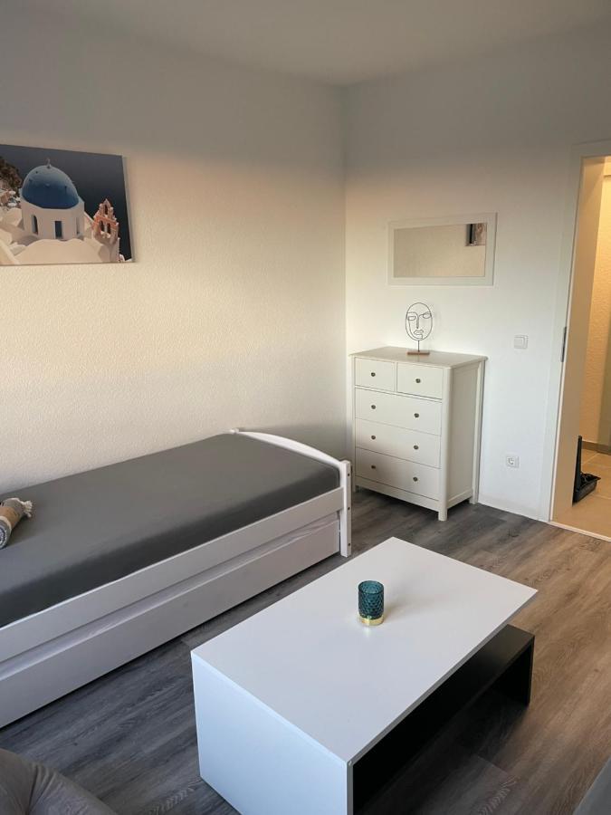Apartment Paris3 *