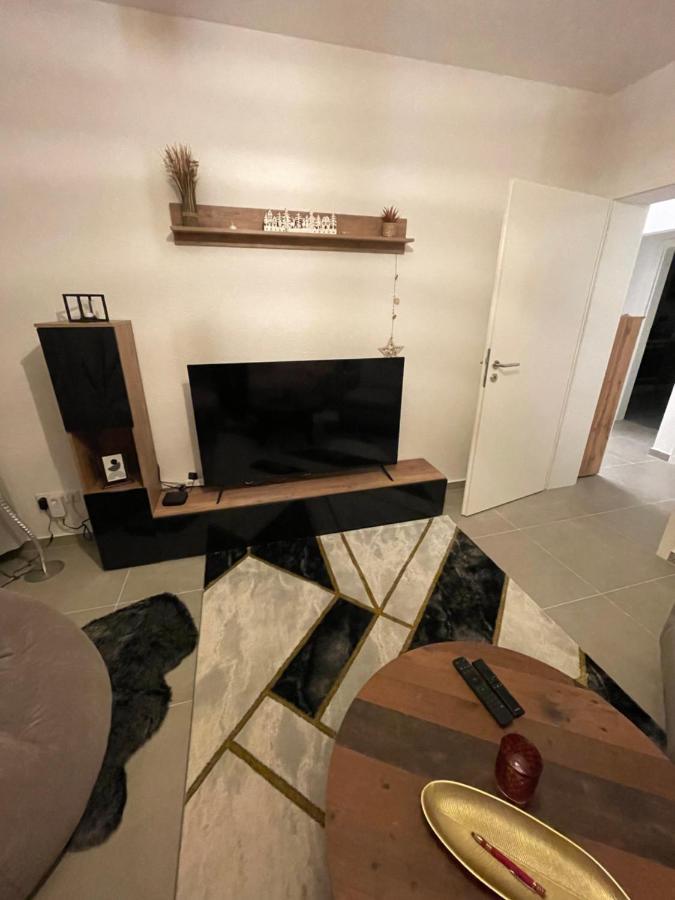 Paris3 *